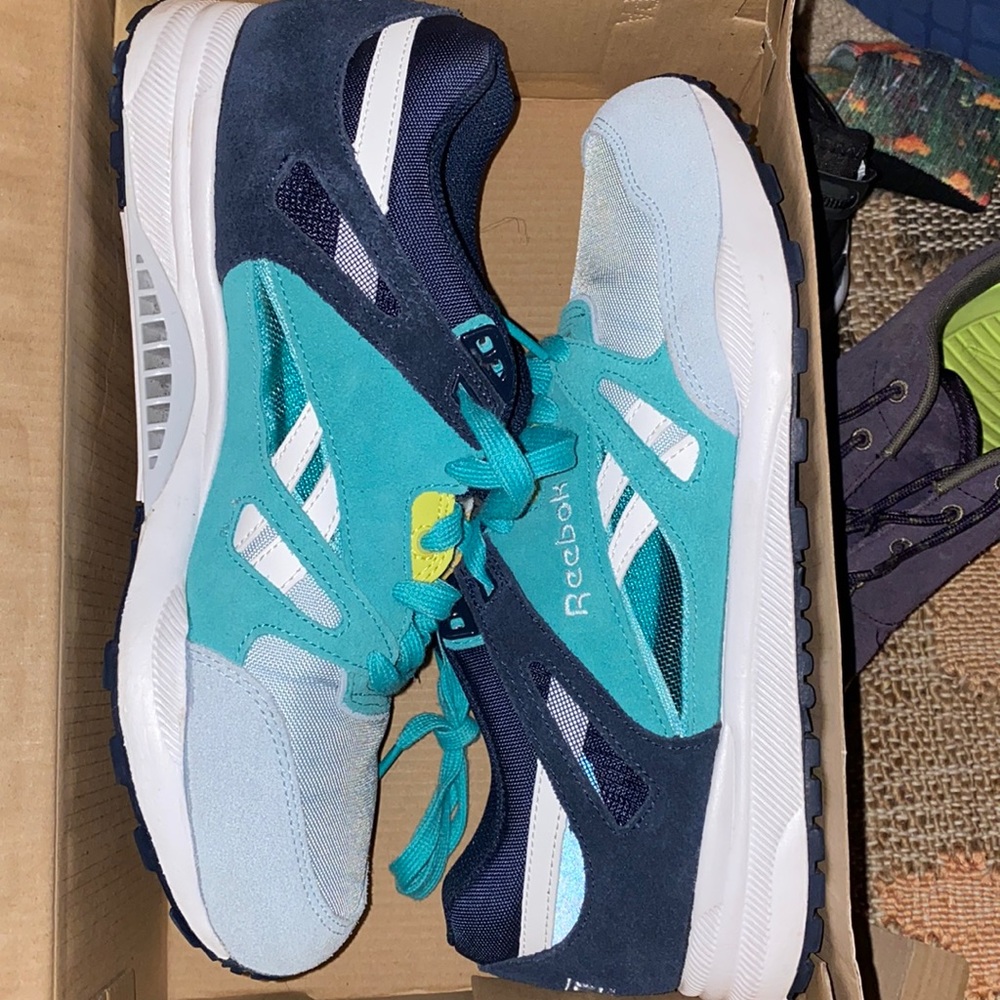 Reebok Sneakers